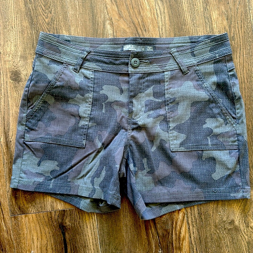 Prana Shorts Olivia Gravel Camo size 10